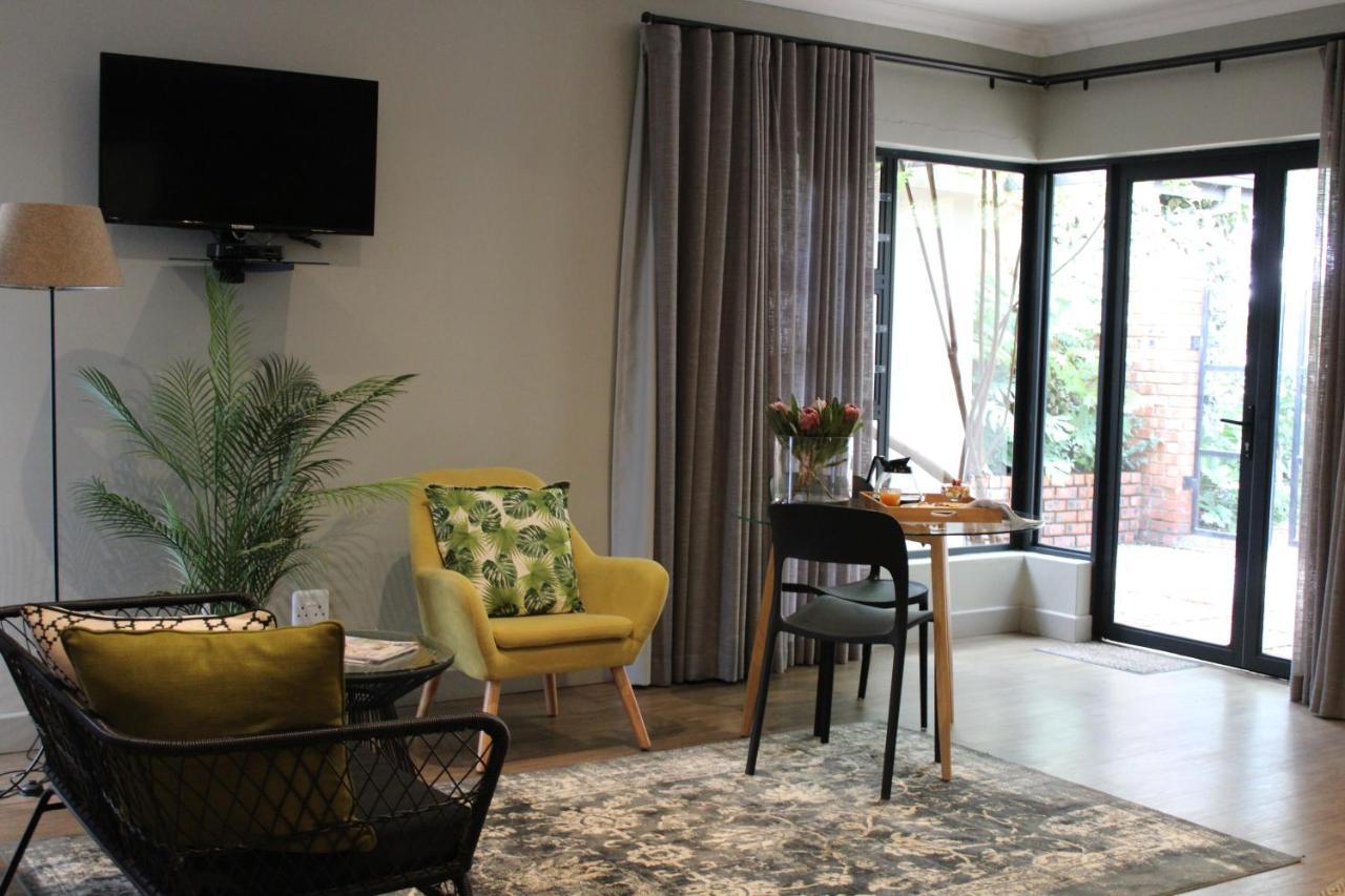 Pepper Tree Venue & Guesthouse Bloemfontein Esterno foto
