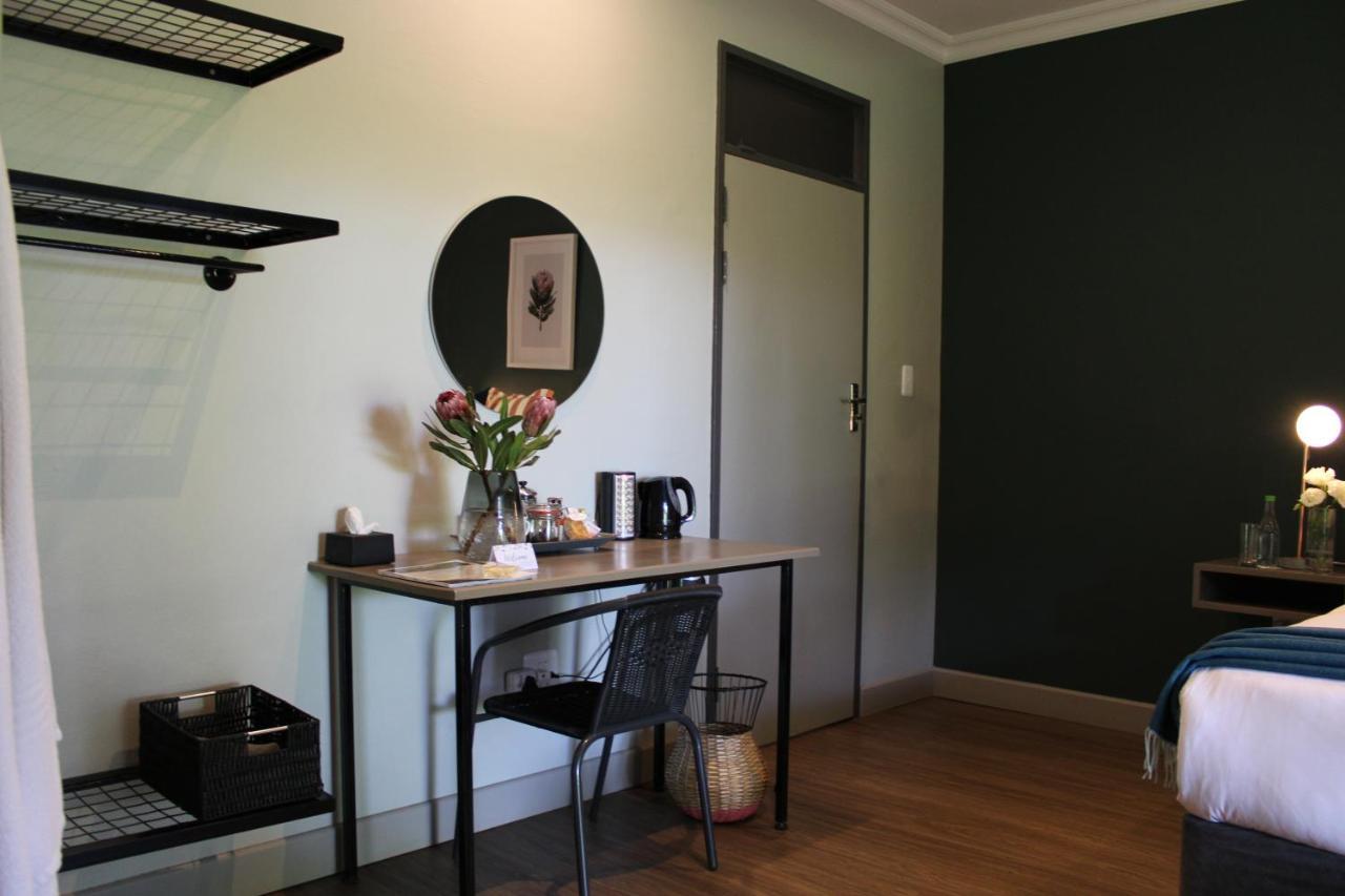 Pepper Tree Venue & Guesthouse Bloemfontein Esterno foto
