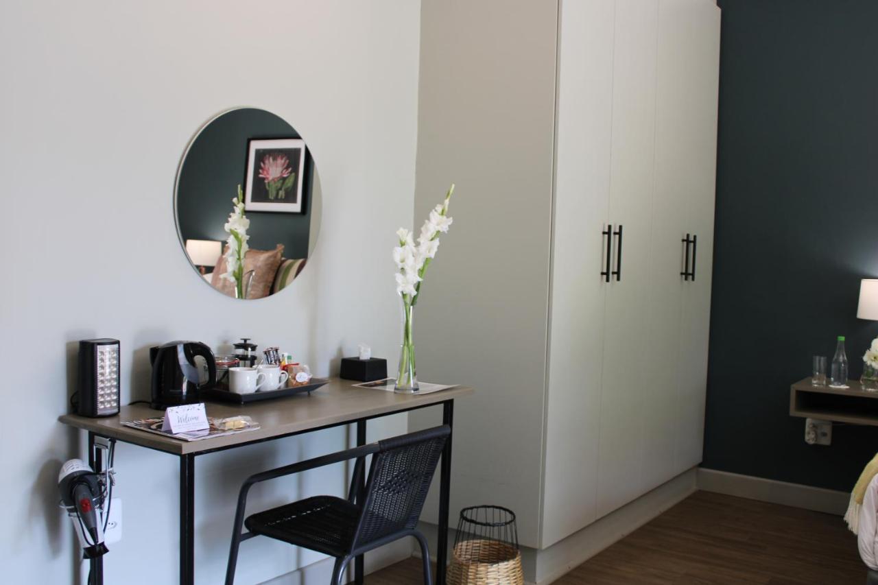 Pepper Tree Venue & Guesthouse Bloemfontein Esterno foto