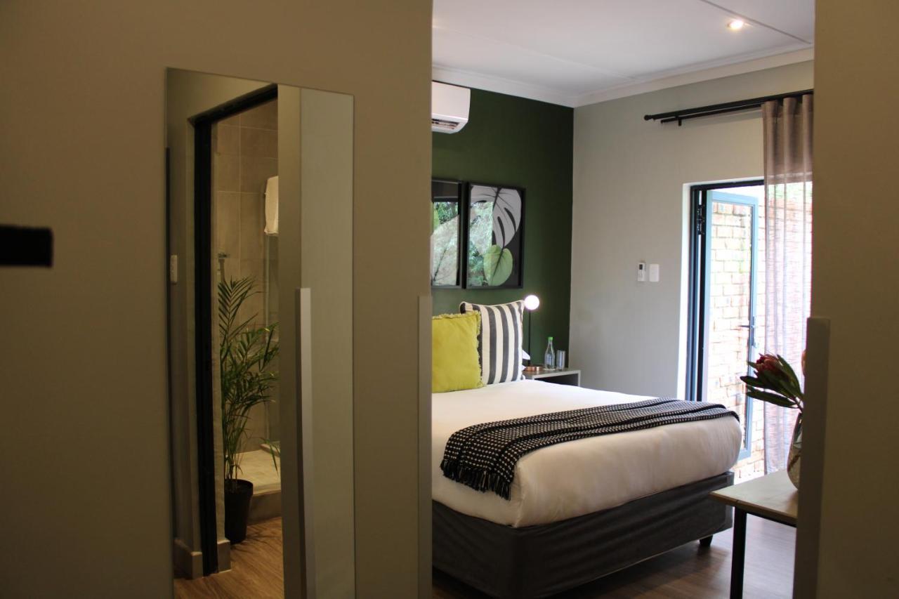 Pepper Tree Venue & Guesthouse Bloemfontein Esterno foto